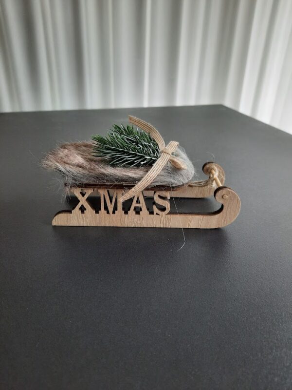 Houten slee
